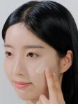 SKIN1004 Осветляющий солнцезащитный крем Madagascar Centella Tone Brightening Tone-Up Sunscreen 50мл
