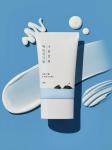 ROUND LAB Солнцезащитный крем для проблемной кожи с морской водой 1025 DOKDO SUNSCREEN 50ml