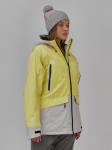 Горнолыжная куртка женская зимняя желтого цвета 7077J