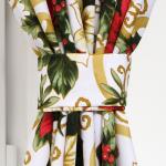 Комплект штор Доляна «Праздничные украшения» 145?180 см - 2штуки. с подхватами, 100% п/э, 140 г/м?