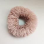 Меховая резинка для волос