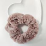 Меховая резинка для волос