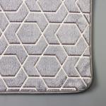 Коврик для ванной светящийся в темноте Доляна «Светящиеся фигуры», 50?80 см, серый