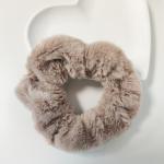 Меховая резинка для волос