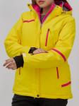 Горнолыжная куртка женская зимняя желтого цвета 7091J