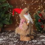 Дед Мороз под ёлку «Зимнее волшебство. Новогодняя игрушка в вязаном костюме» двигается, с подсветкой, 30 см, красный