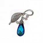 Брошь с кристаллами Swarovski