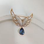 Брошь с кристаллами Swarovski