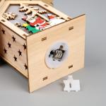 Ёлочная игрушка «Дед Мороз со снеговиками», 11?9.5?6.8 см, 1 LED, от батареек, свечение тёплое белое