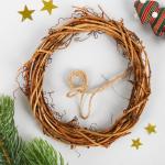 Ёлочное украшение из фетра «Венок и снеговик с метлой», своими руками