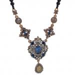 Вечернее колье с кристаллами