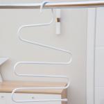 Вешалка для брюк и юбок «Змейка», 33?34 см, МИКС