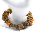 Браслет из натурального янтаря крошка цв.зеленый, коньячный